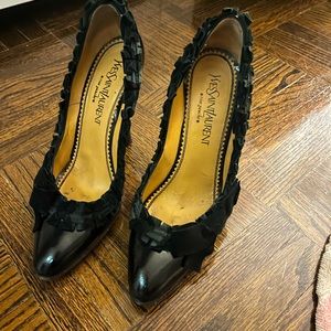 Yves Saint Laurent size 37.5 vintage shoes with box